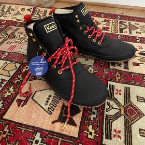 NWT Keds scout booth